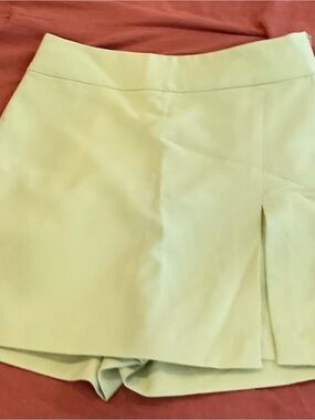 Caramel Light Green Women’s Skort with Front Pleat